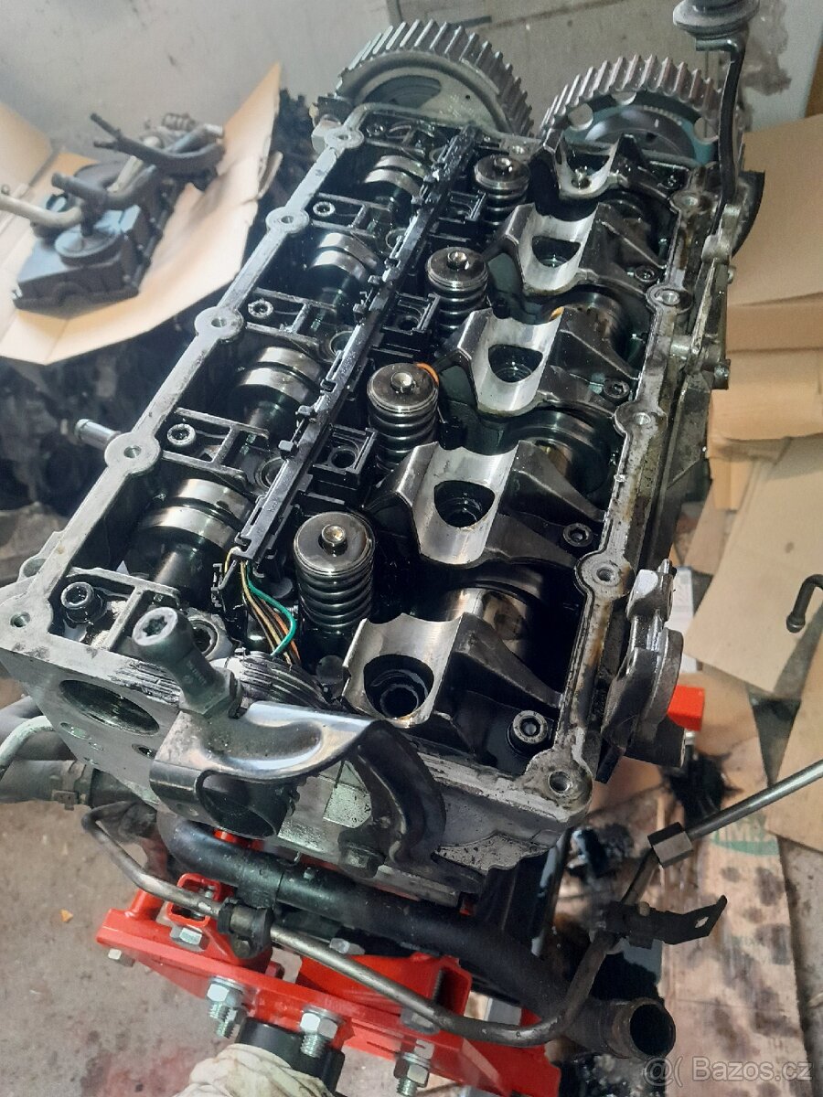 Hlava motoru azv - 7