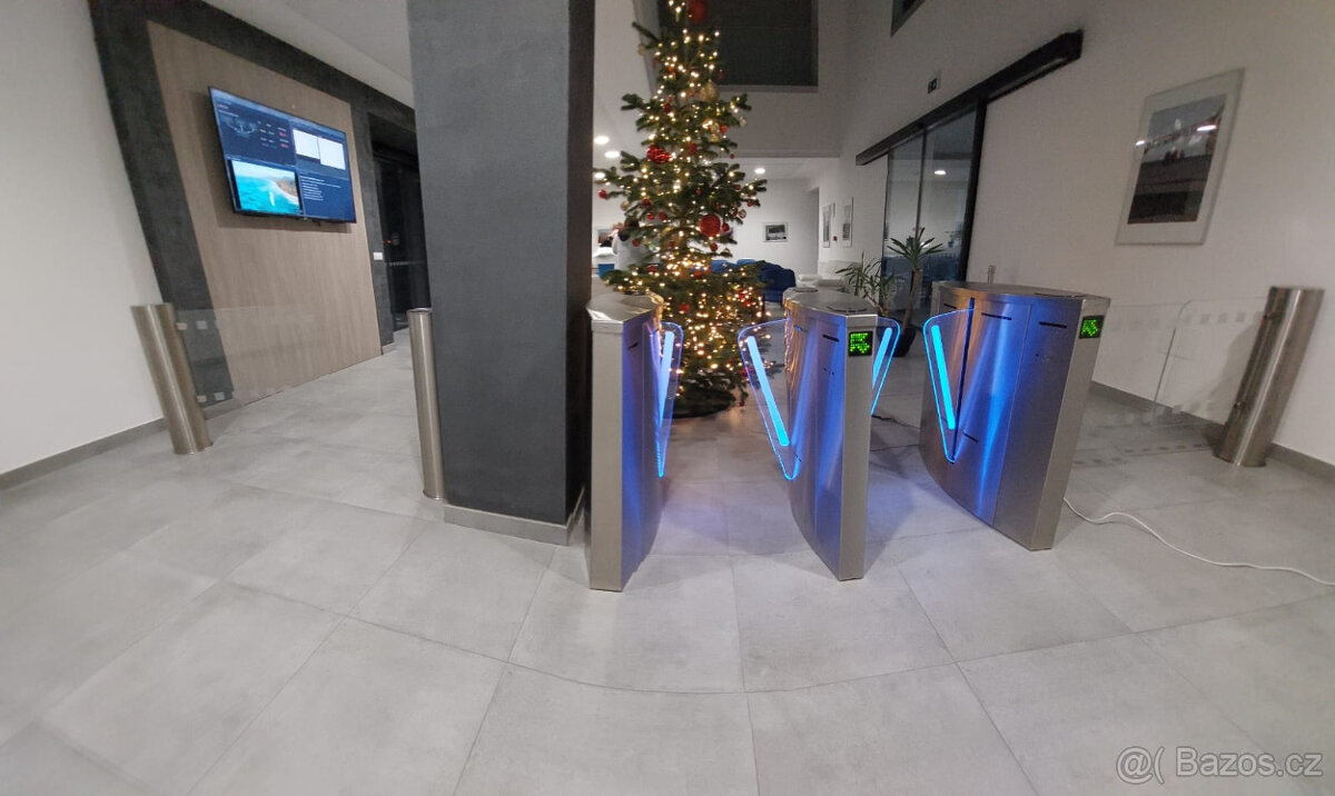 Turnikety do komerční budovy vč. branky - 7