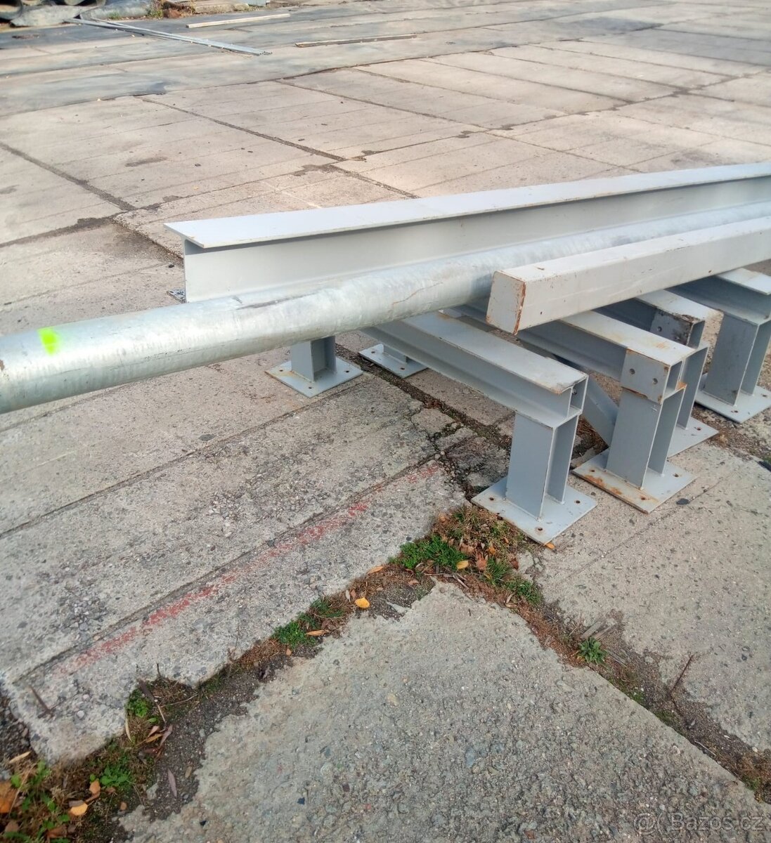 Železné trubky, nosníky, jekly - 7