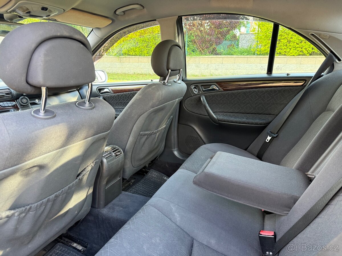 Mercedes-Benz C 200d w203 - 7