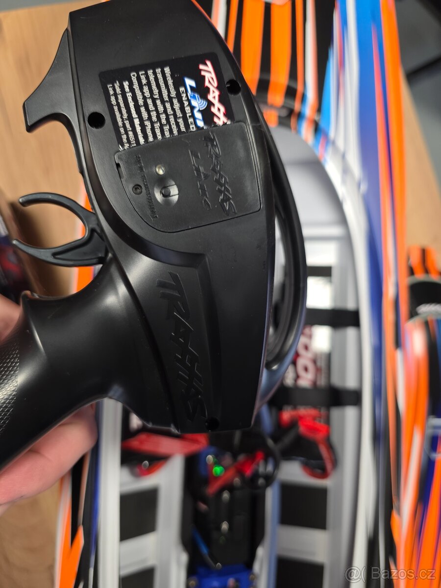 TRAXXAS SPARTAN s příslušenstvím - 7