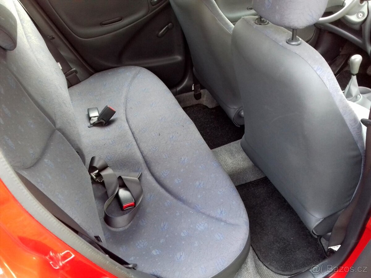 Toyota Yaris, 1. majitel, ČR - 7