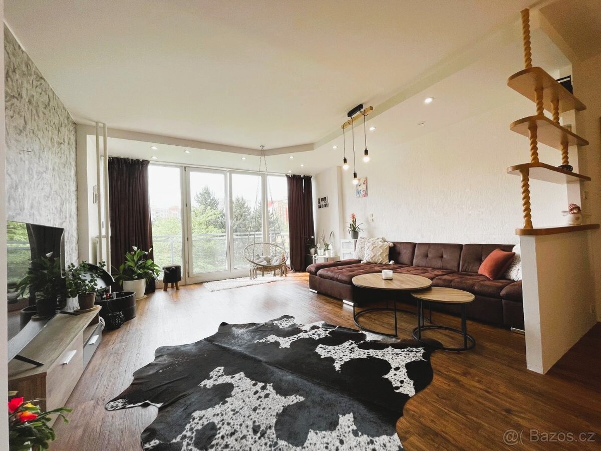 Prodej bytu po rekonstrukci, 3+1, Manětínská, Plzeň - 7