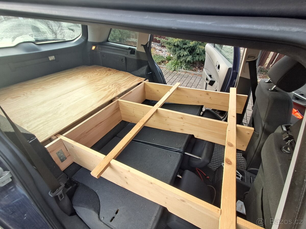 Spací vestavba - Opel Astra H Caravan - 7