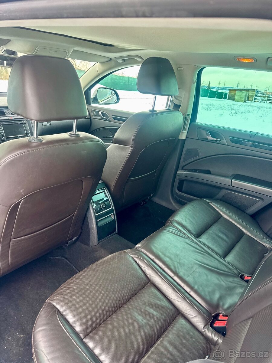 Škoda Superb 2.0Tdi Laurin&Klement - 7