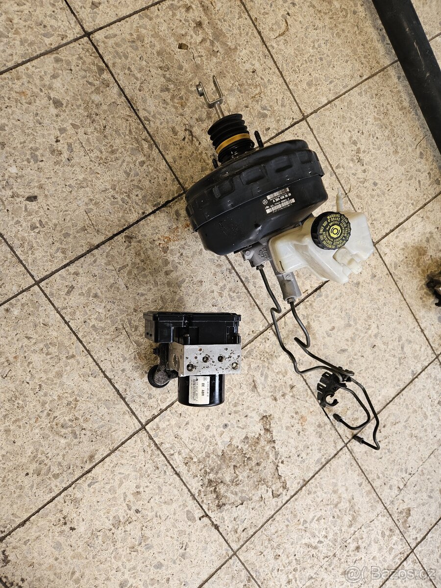 Mercedes W204 facelift...dveře, díly - 7