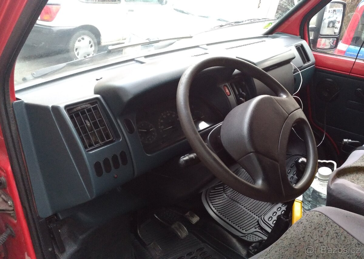 Renault Trafic 1.9 D 44 kW nádherný stav - 7