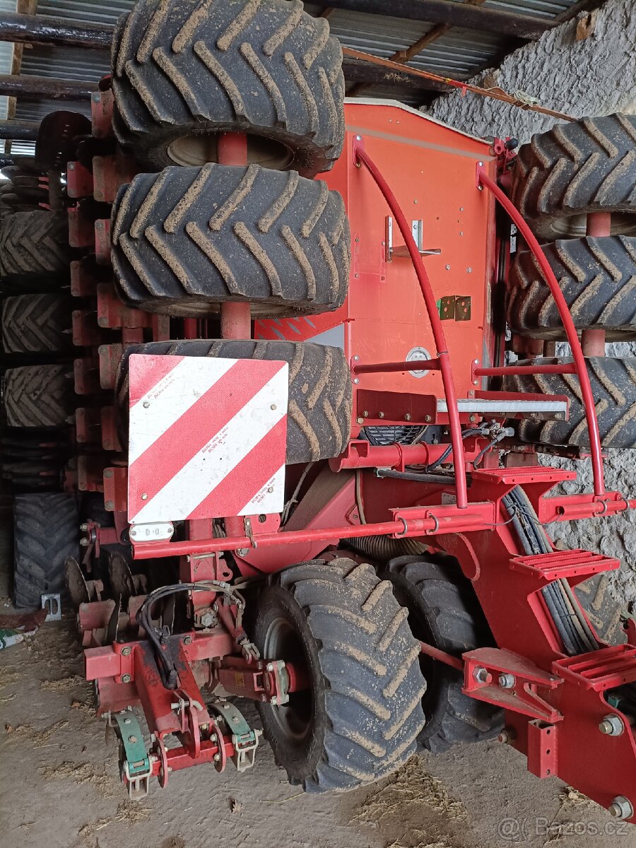 Kverneland U-drill 6000 - 7