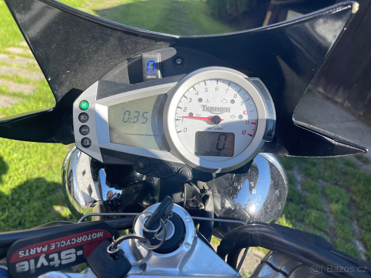 TRIUMPH SPEED TRIPLE 1050 - 7