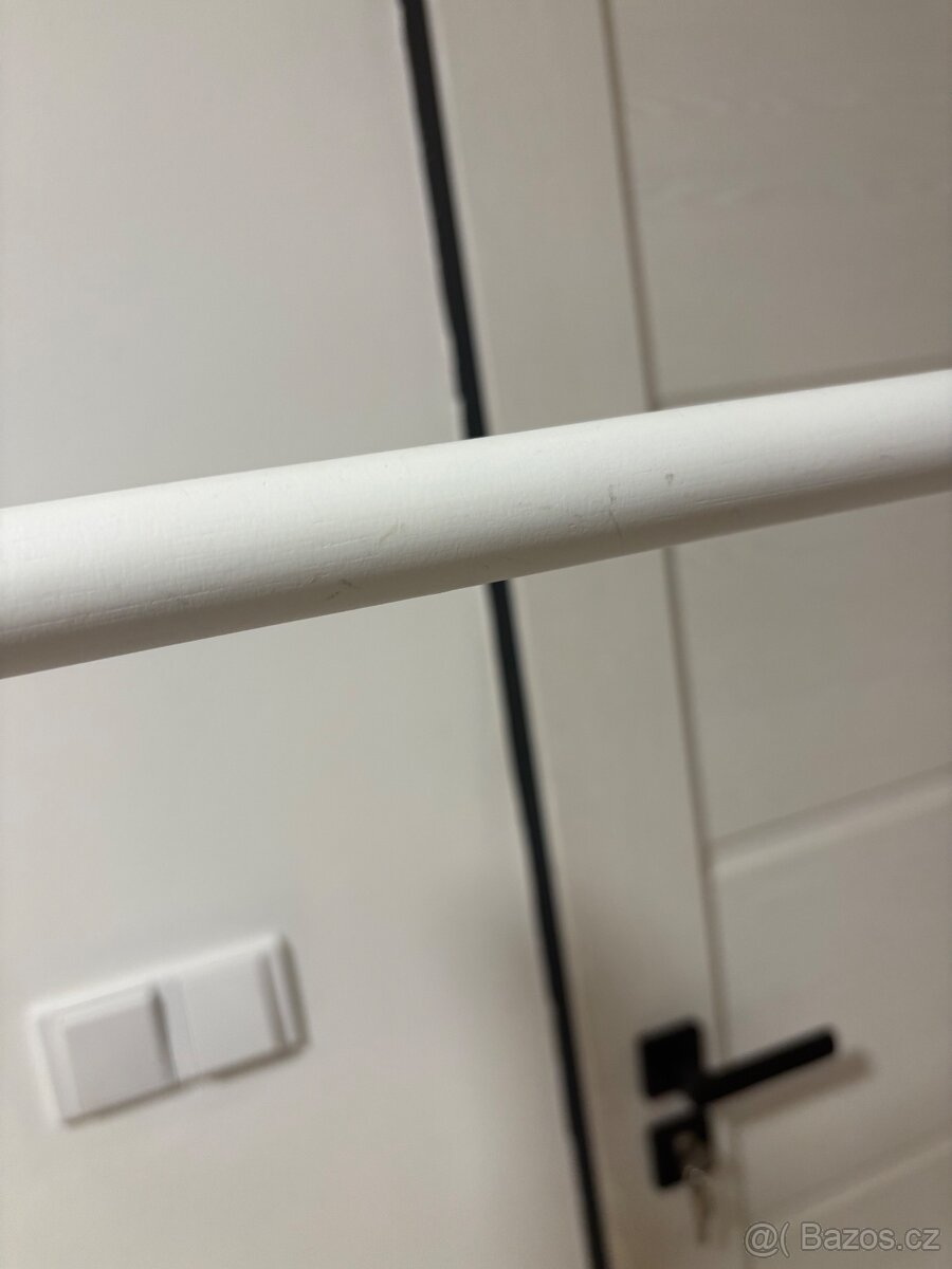 Věšák na oblečení - 7