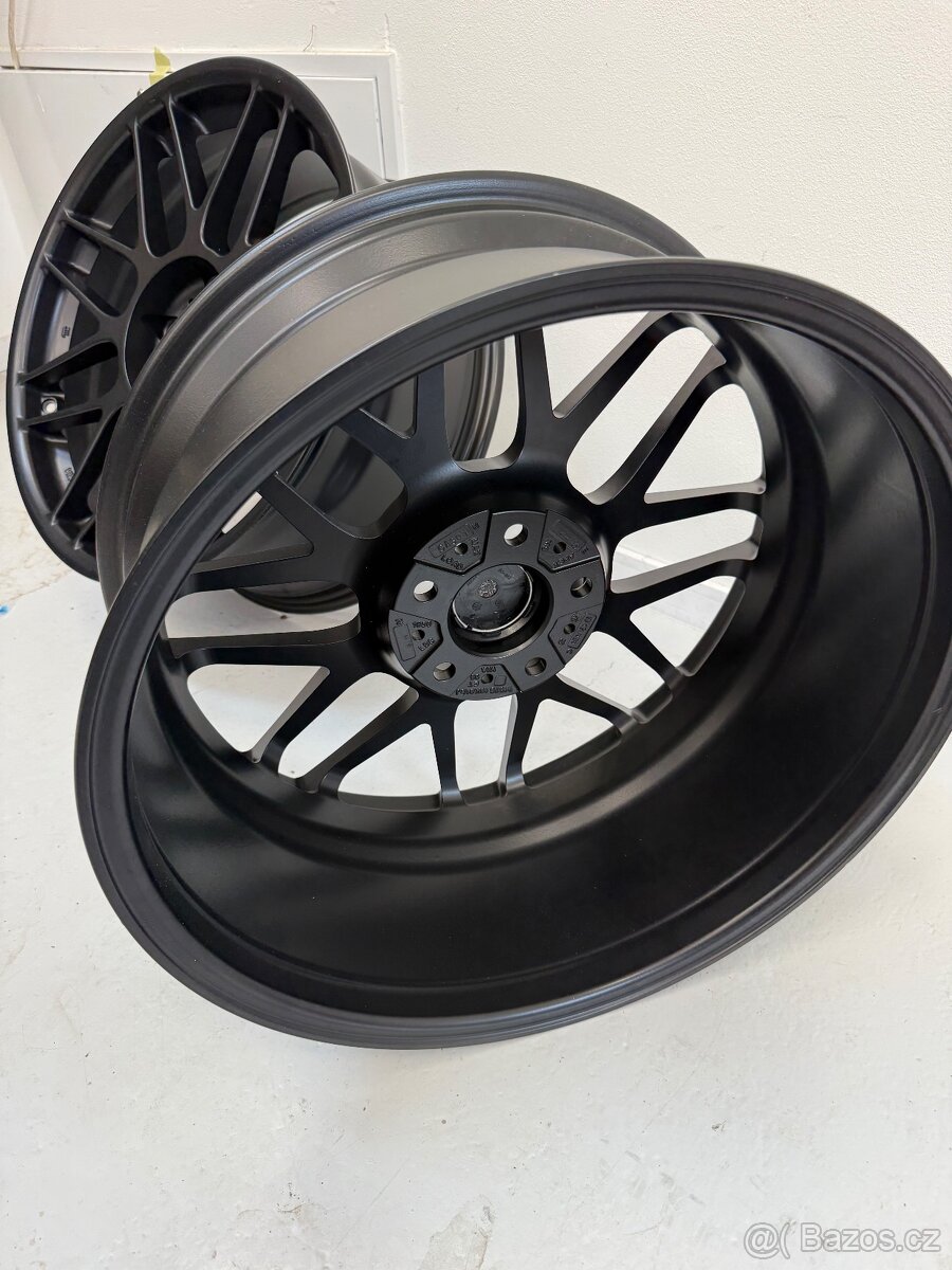 APEX ARC8, BMW 5x120, 19” - 7