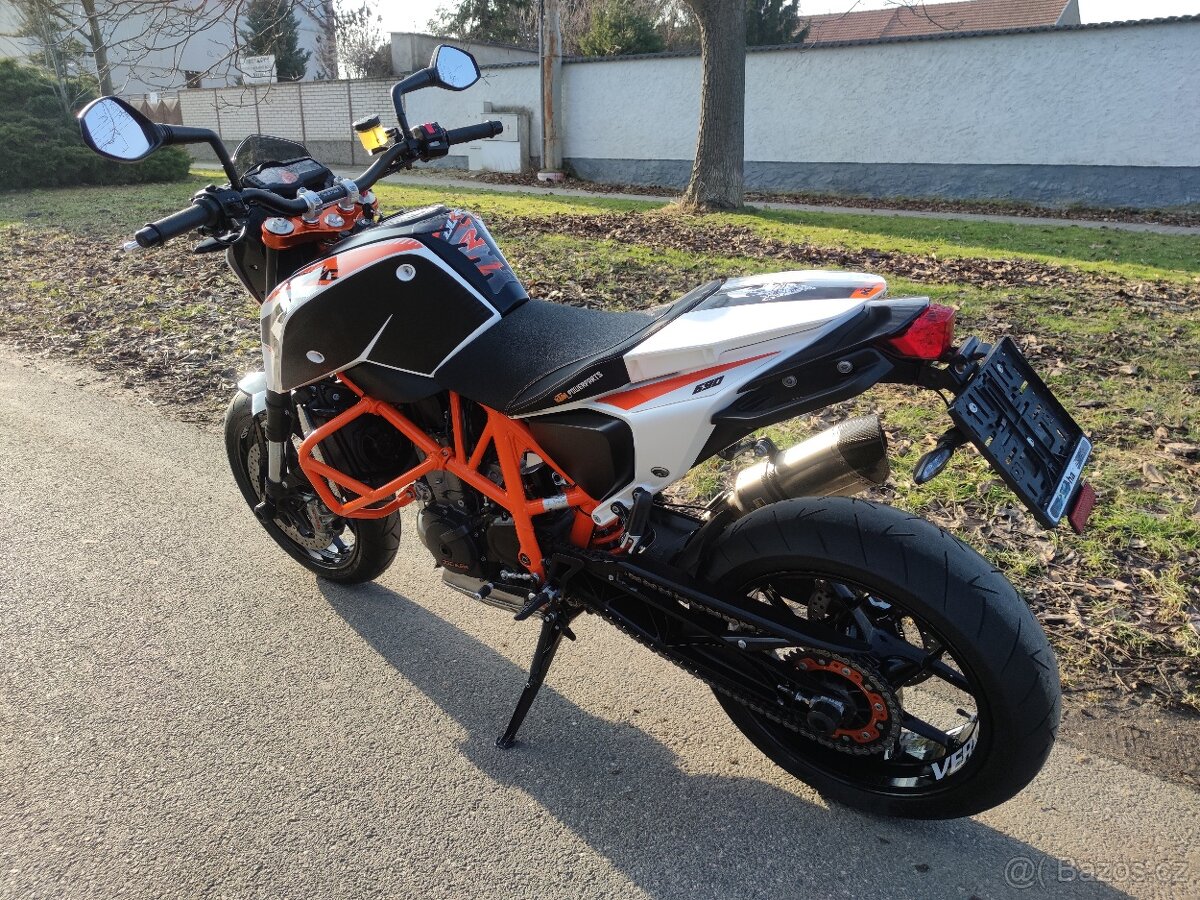 KTM 690 DUKE R - 7