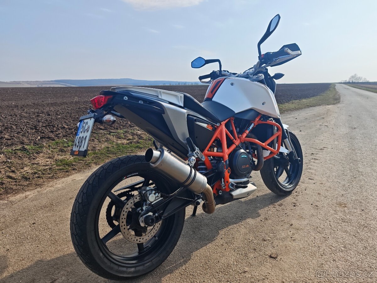 KTM 690 Duke - 11/2012 - 10 433 km - 7