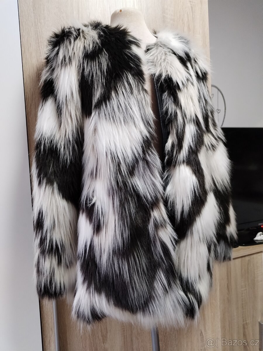 Kožíšková bunda kabátek S 36 značka F&F - 7
