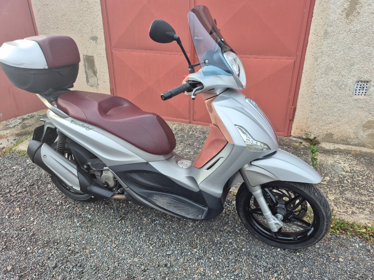 Piaggio Beverly 350 - 7