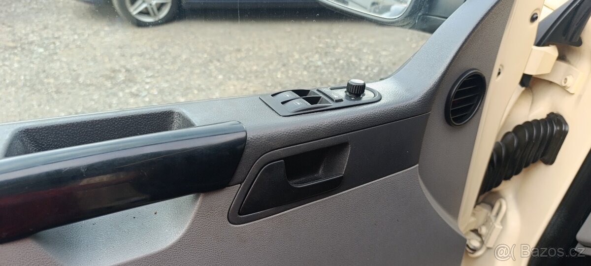 VW TRANSPORTER T5 CARAVELLE B+LPG - 7