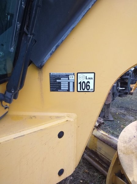 15.5t grader Volvo 930 + nivelace 2D - 7