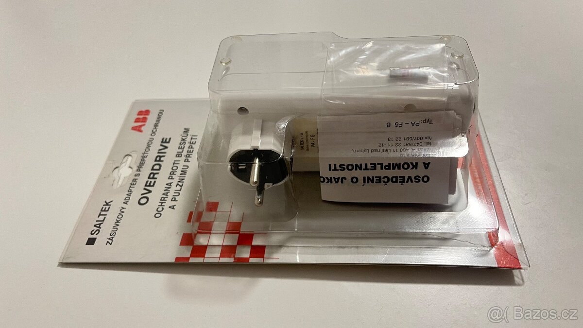 Zásuvkový adaptér s přepěťovou ochranou ABB - 7