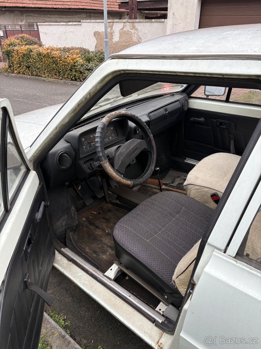Škoda 105s - 7