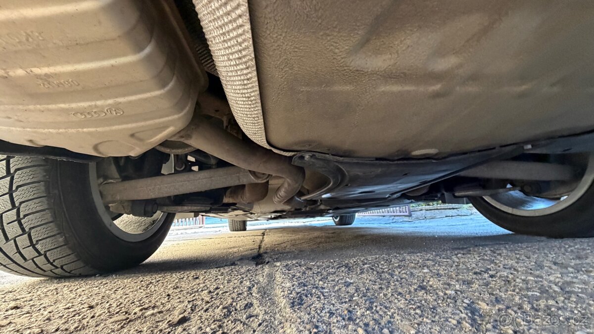 Audi A4 Avant 2.0 TDI, 105kw,manuál - 7