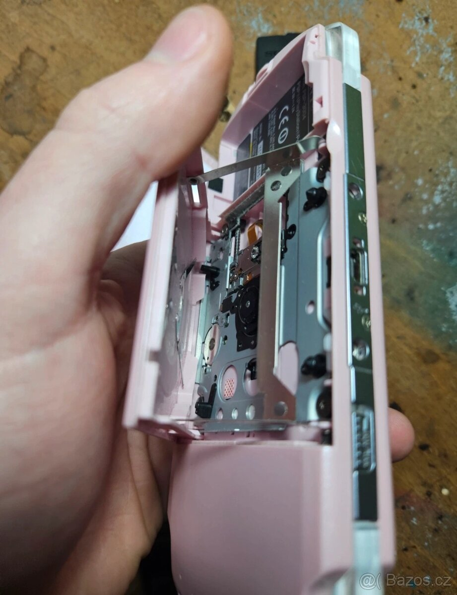 Sony PSP-3004 Pink + pouzdro, GTA - 7