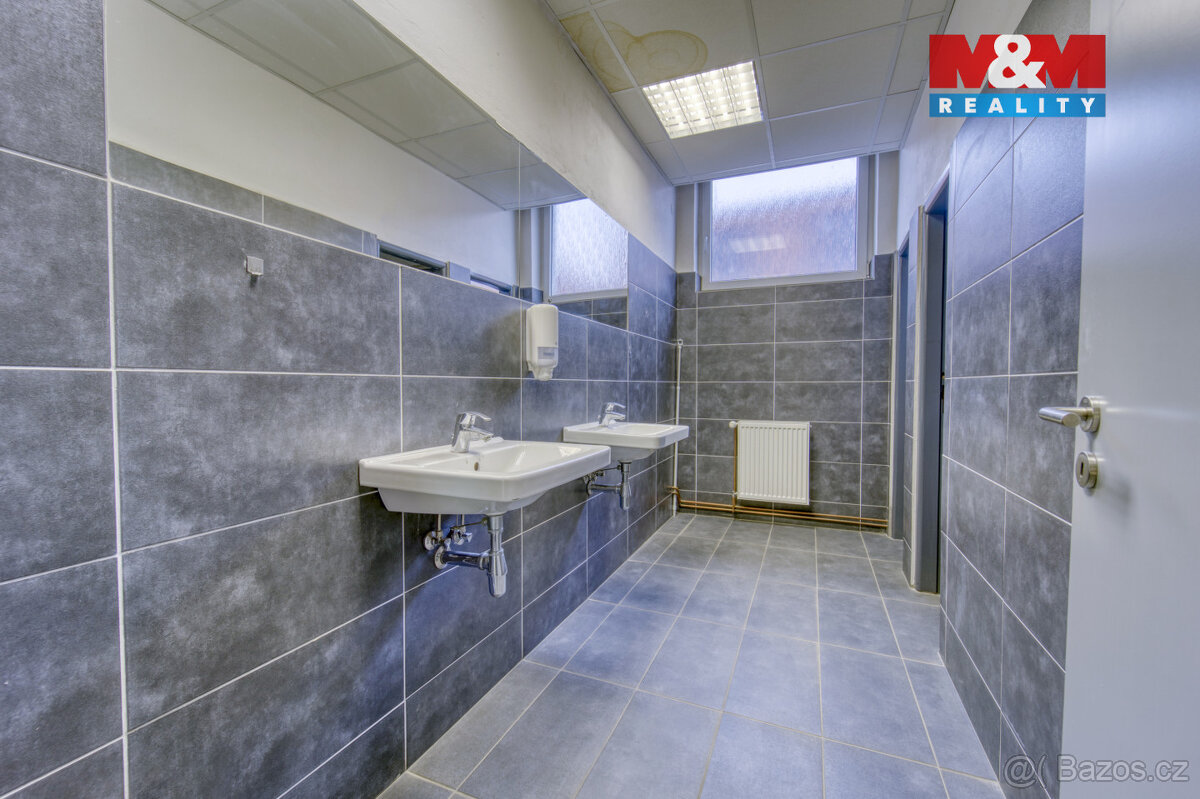 Pronájem výrobního objektu, 676 m², Rokycany, ul. Dukelská - 7