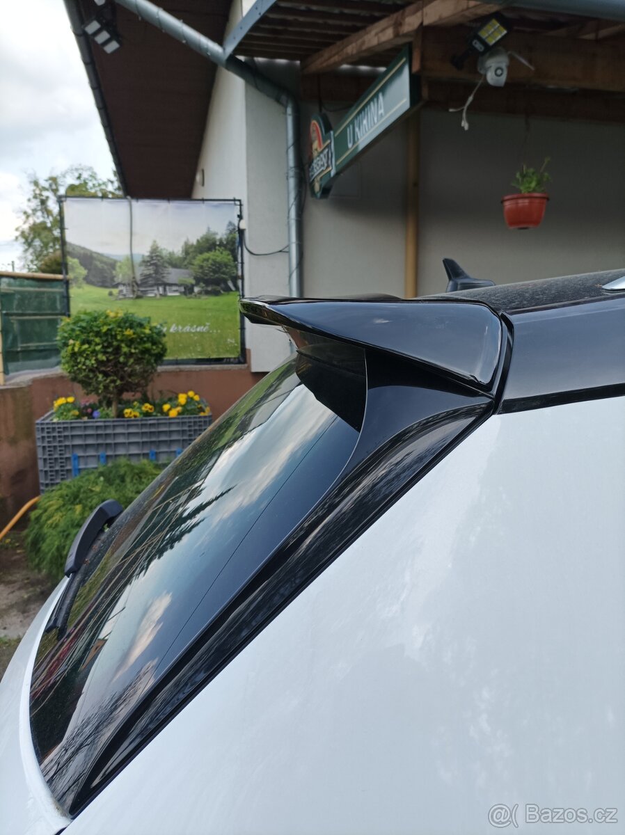 Střešní opojler - 7