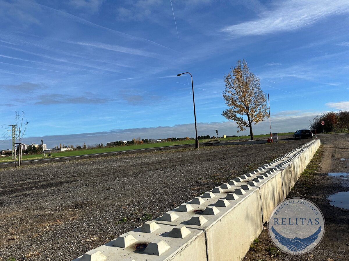 Prodej komerčního pozemku 10 735 m² - 7