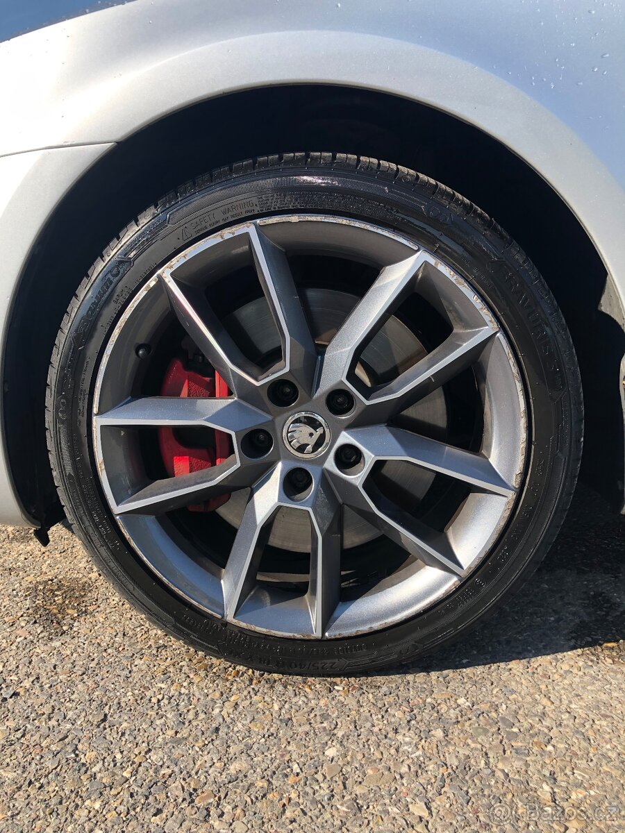 Škoda Octavie Rs - 7