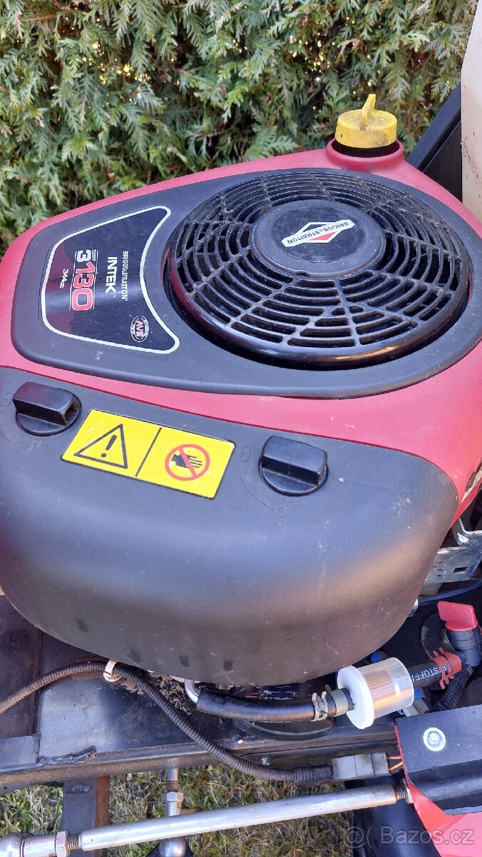 Zahradní traktůrek - 7