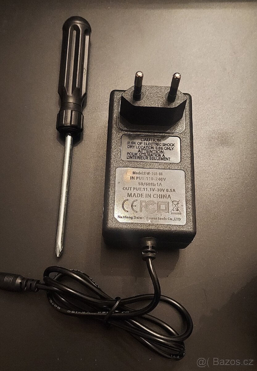 Mini řetězová pila Akumulátorová - 7