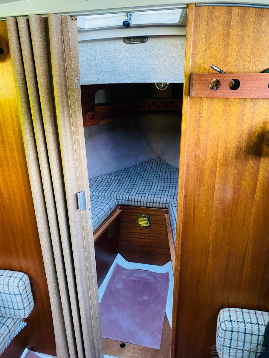 Motorsailer LM 27 Plachetnice, loď - 7