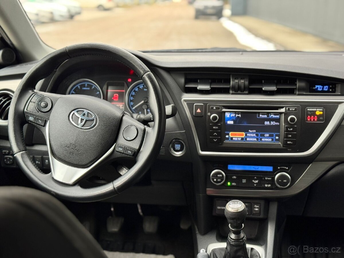 Toyota Auris - 7
