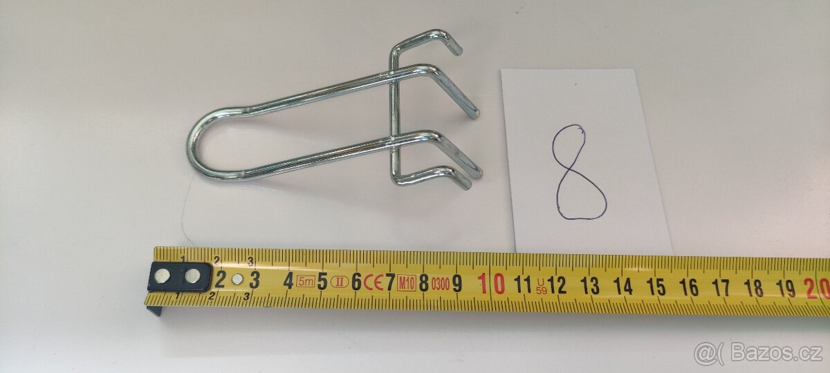 Euroháčky do děrovaných prodejních plechů, stojanů. - 7