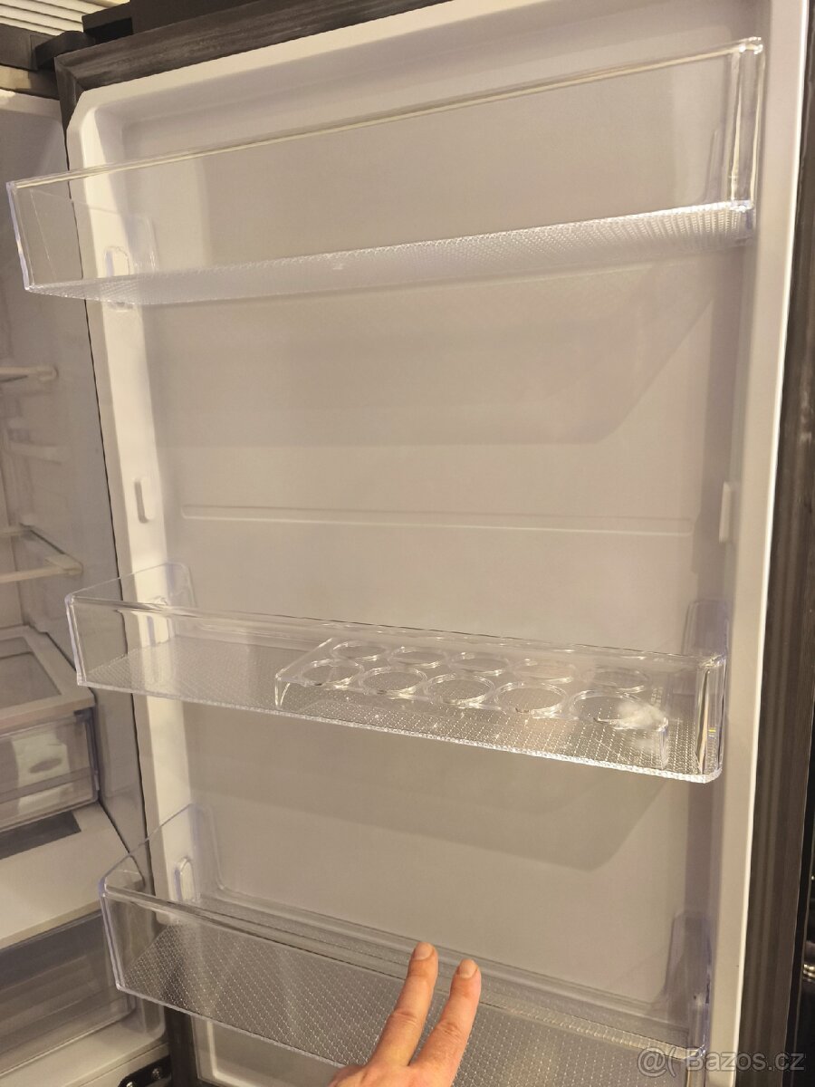 Chladnička s mrazničkou Samsung RB34C603CB1/EF černá - 7