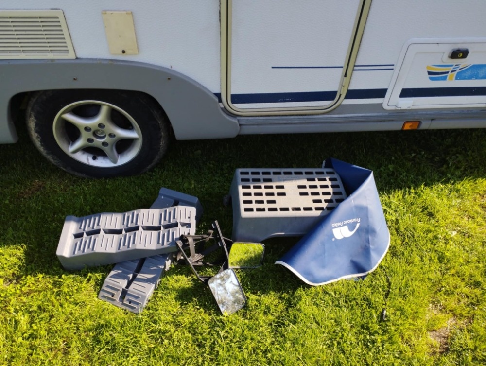 Obytný Karavan Dethleffs EL3, r.v. 1999, pěkný stav - 7