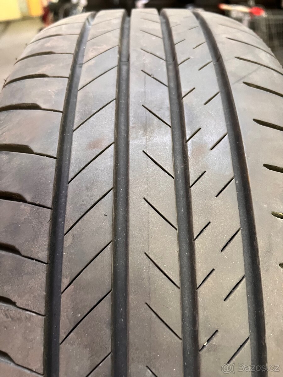 Bridgestone Alenza 235/55 R19 - 7