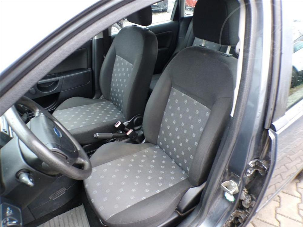 Ford Fiesta 1,3 i KLIMATIZACE - 7