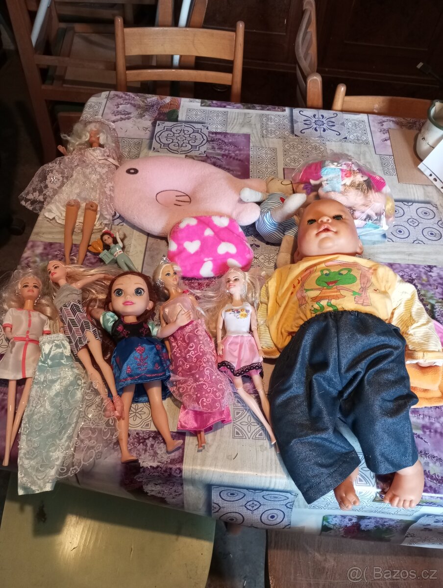 Mix hraček panenky a další - 7