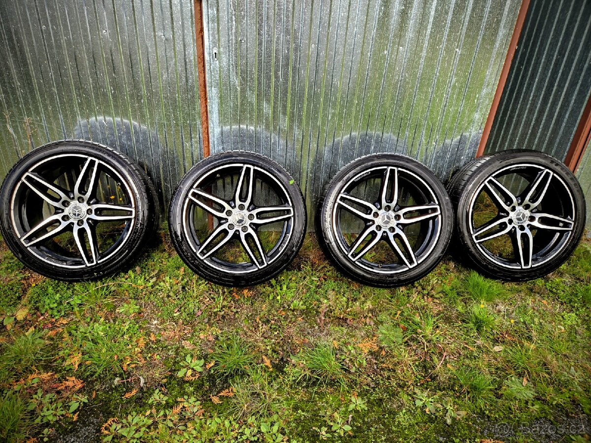 Mercedes AMG r19 dvourozmer - 7