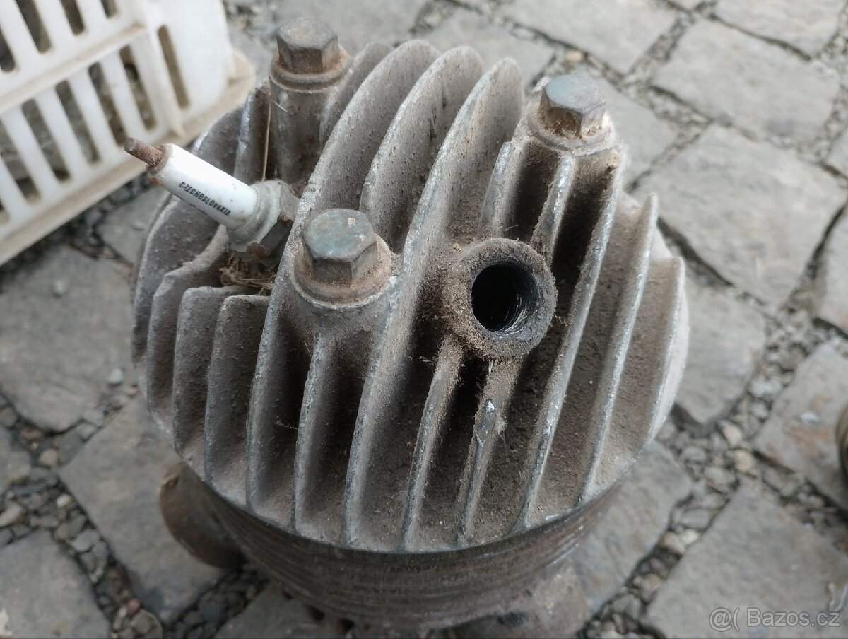 Jawa 250 speciál motor - 7