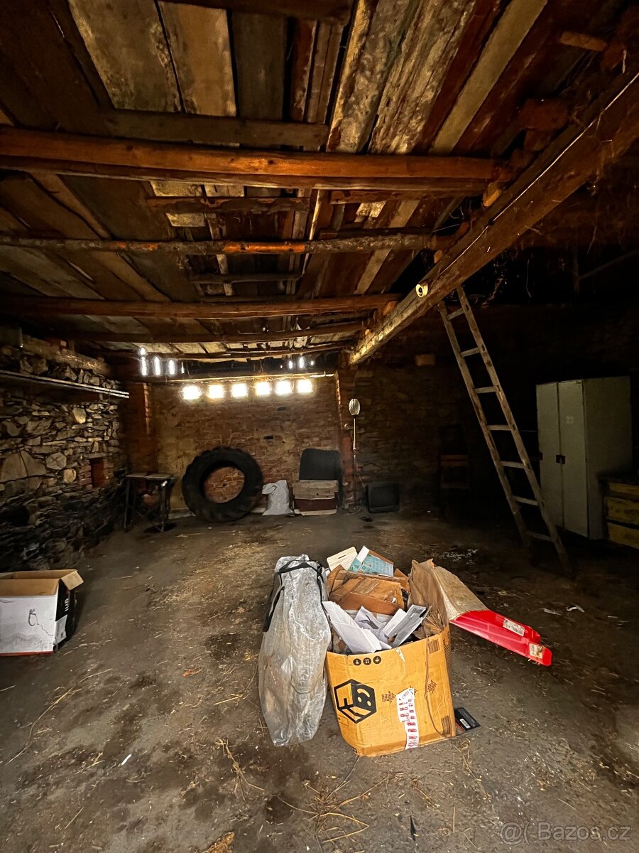 Prodám chalupu Radotín u Chýše - 7