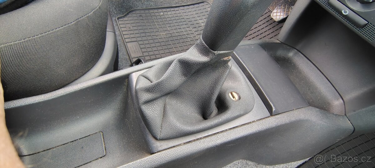 ŠKODA FABIA 1 1,2 47kw - 7