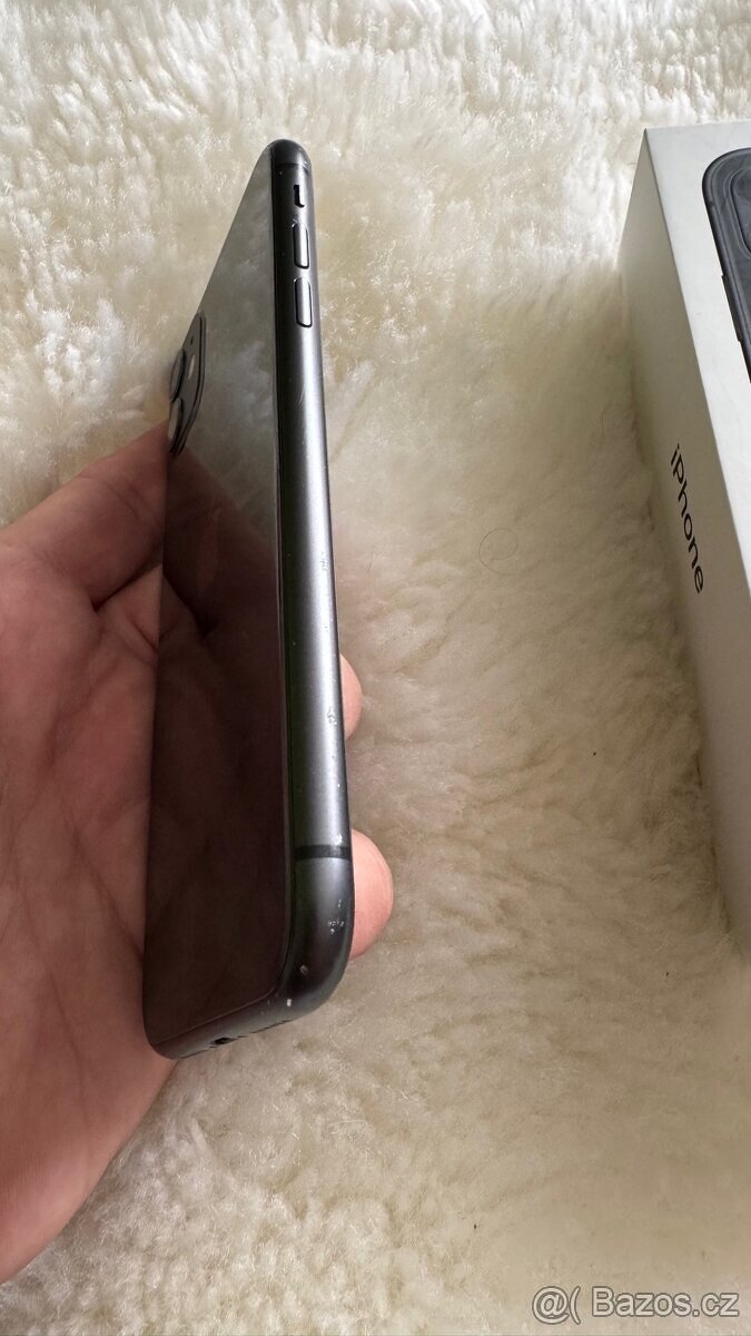 Apple iPhone 11 – 64 GB, černý, TOP stav, nová baterie - 7