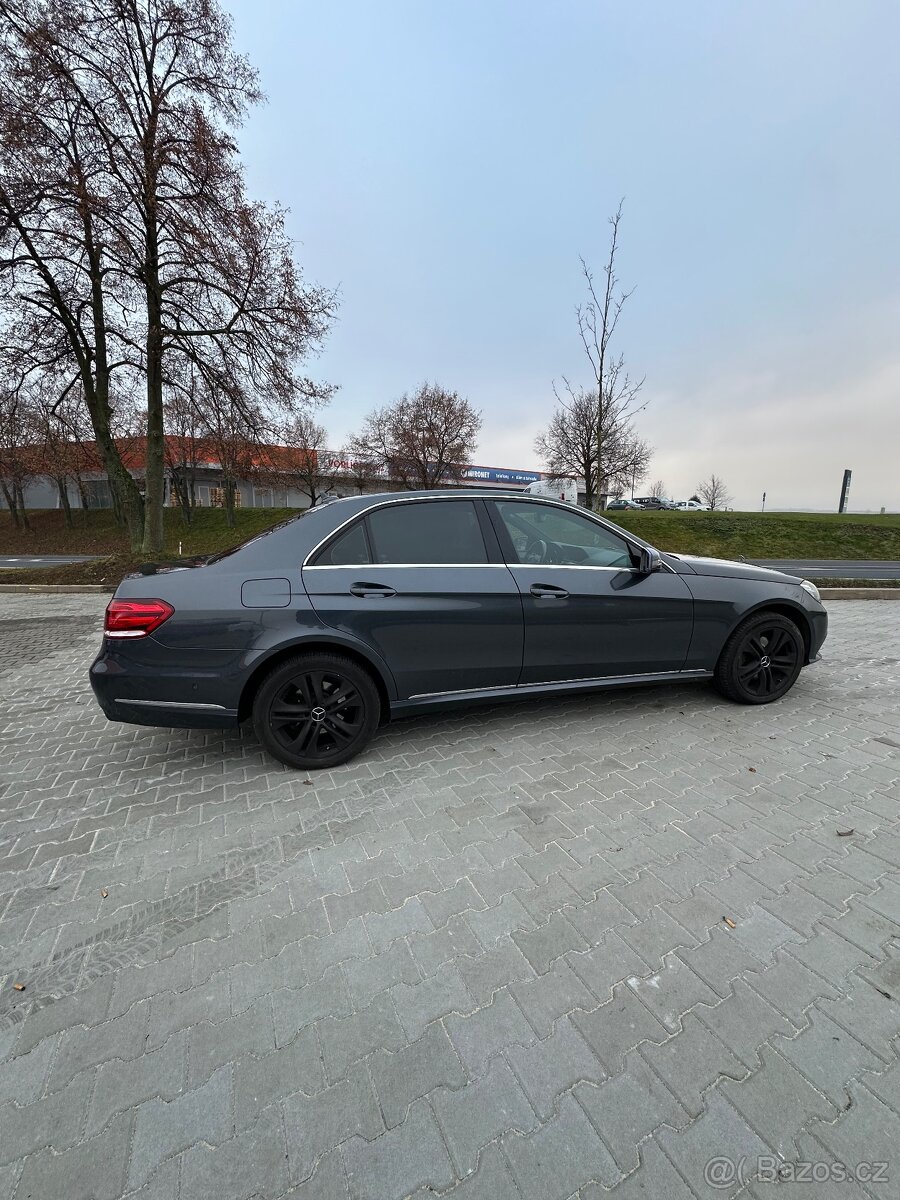 Mercedes-Benz E 350 BlueTEC Avantgarde, rok 2015 - 7