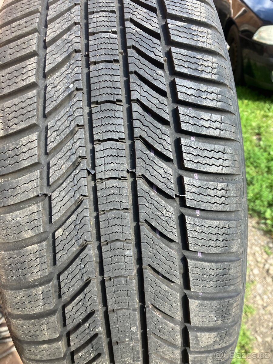 Continental 235/45R18 - 7