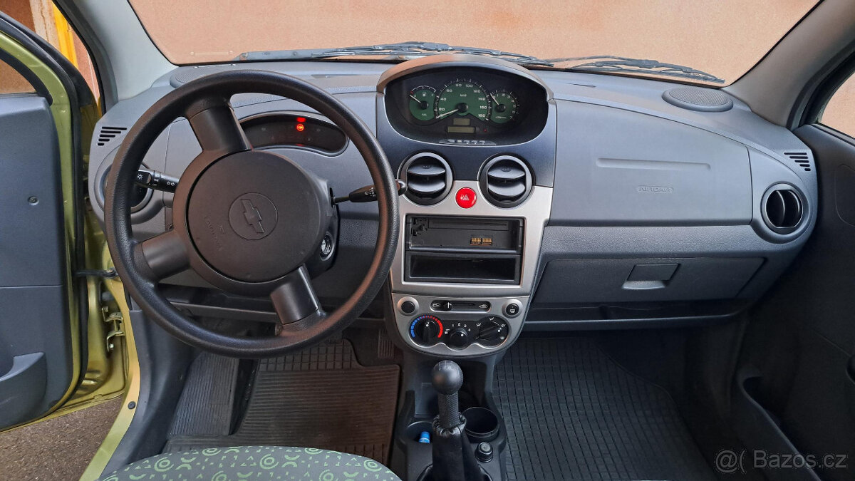 Chevrolet - Spark - 7