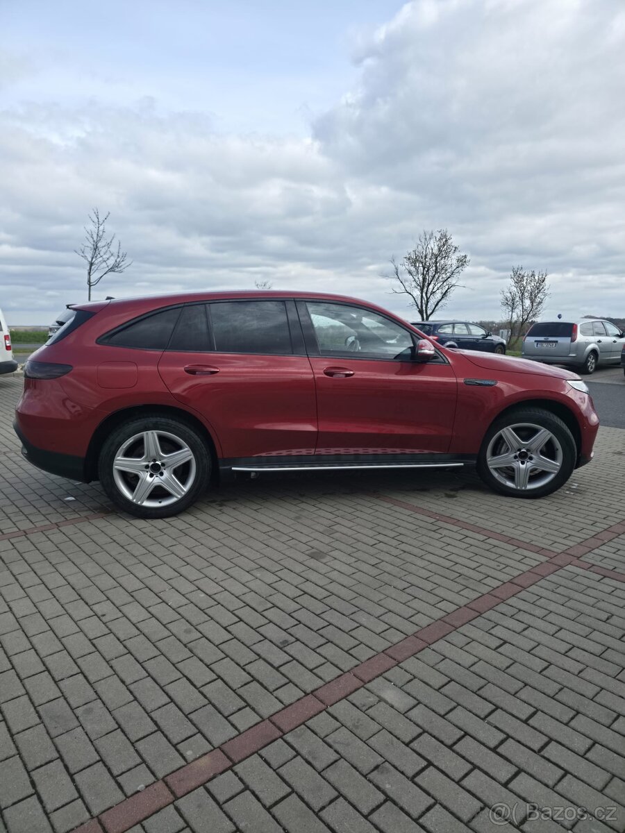 Mercedes EQC 400 AMG paket (nelakováno) - 7