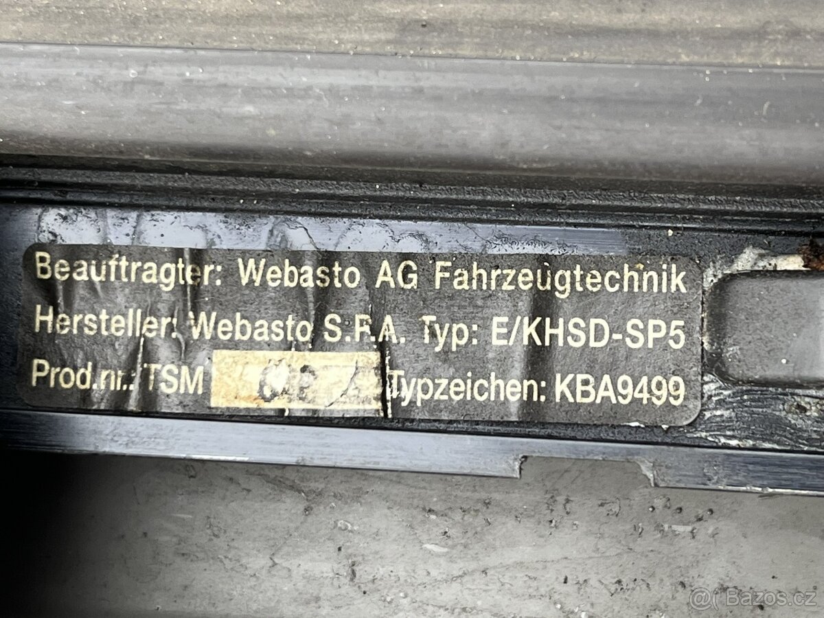 Střešní okno s kličkou - Šíbr WEBASTO - 7