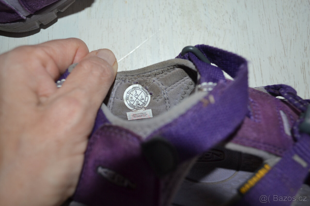 Keen CNX sandále vel. 35 - 7
